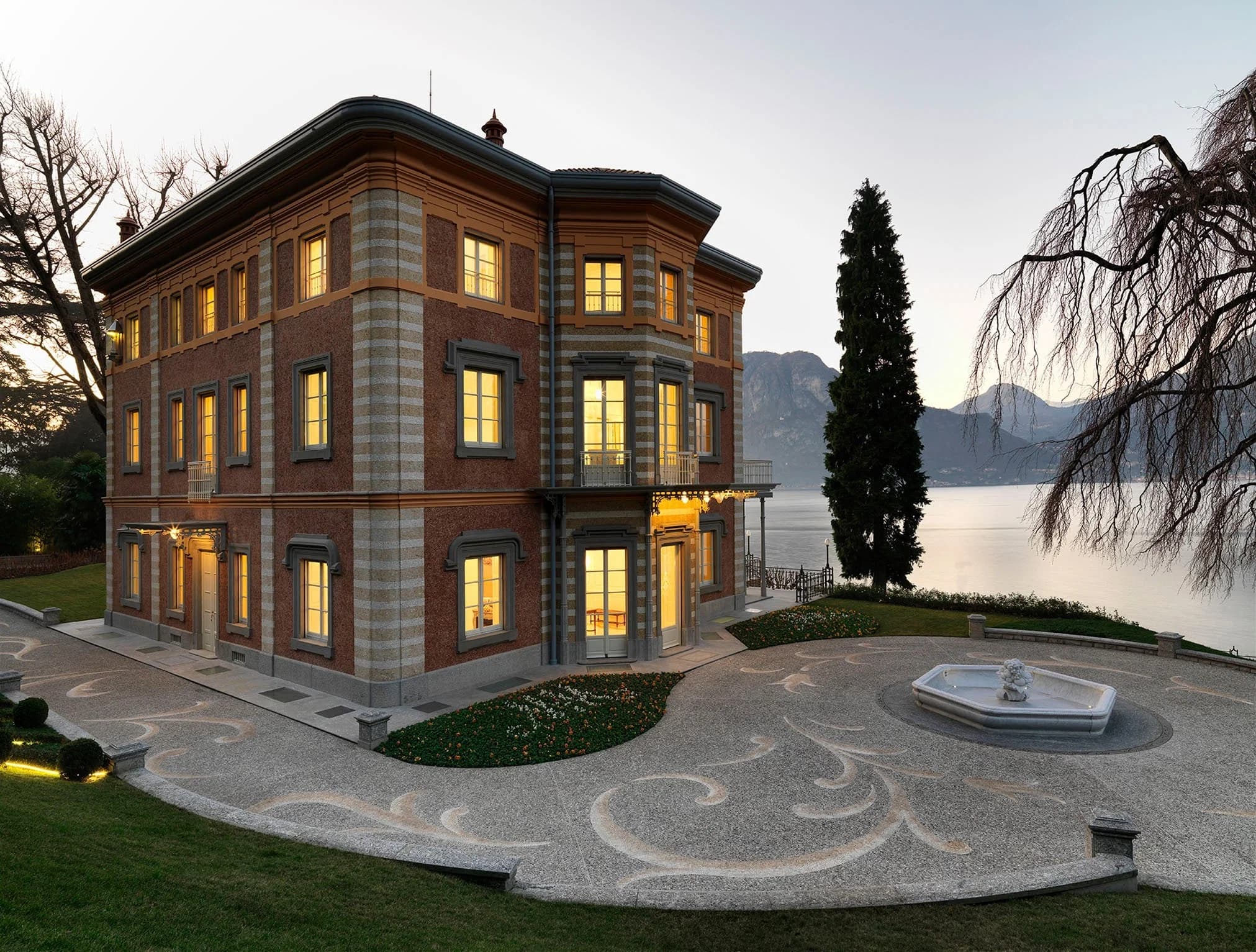 Fantini Mosaici bespoke artistic pebble luxury surface installation