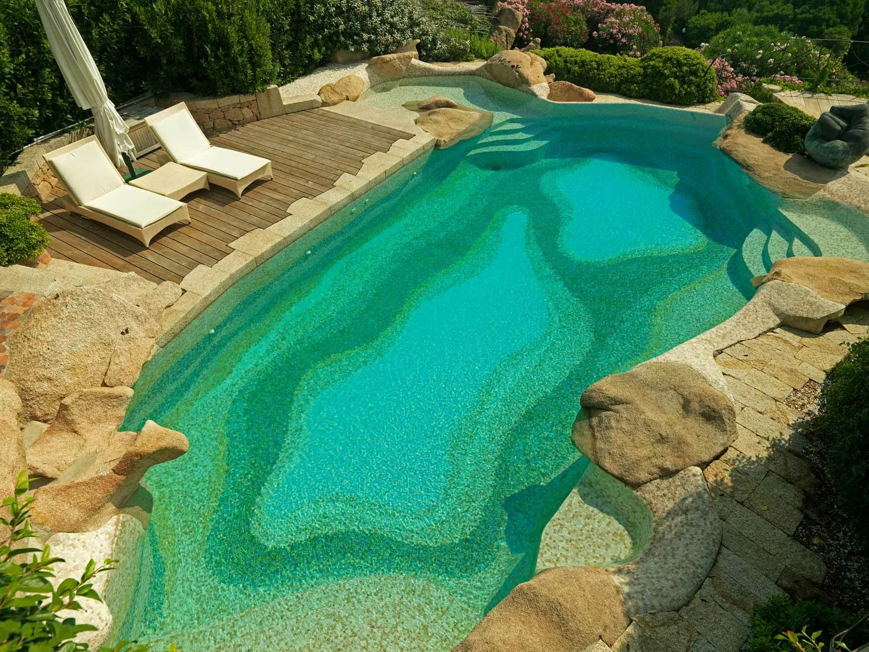 Mosaic pool water at the Porto Cervo villa