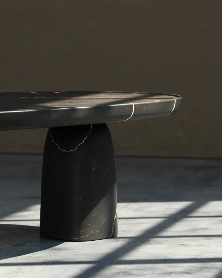 Icaro marble coffee table in Sahara Noir, view 2