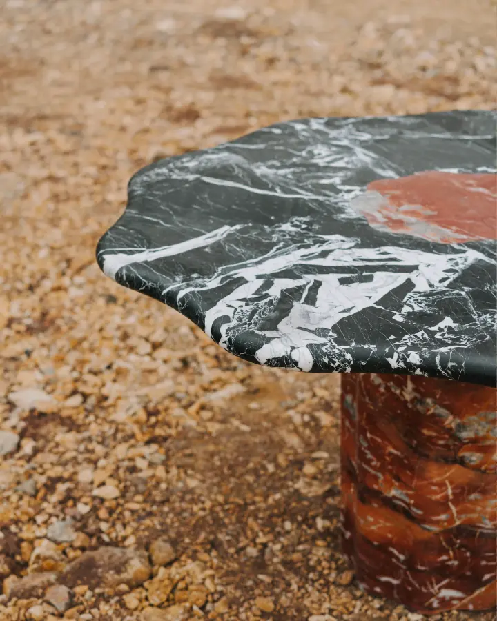 Onda marble dining table, view 2
