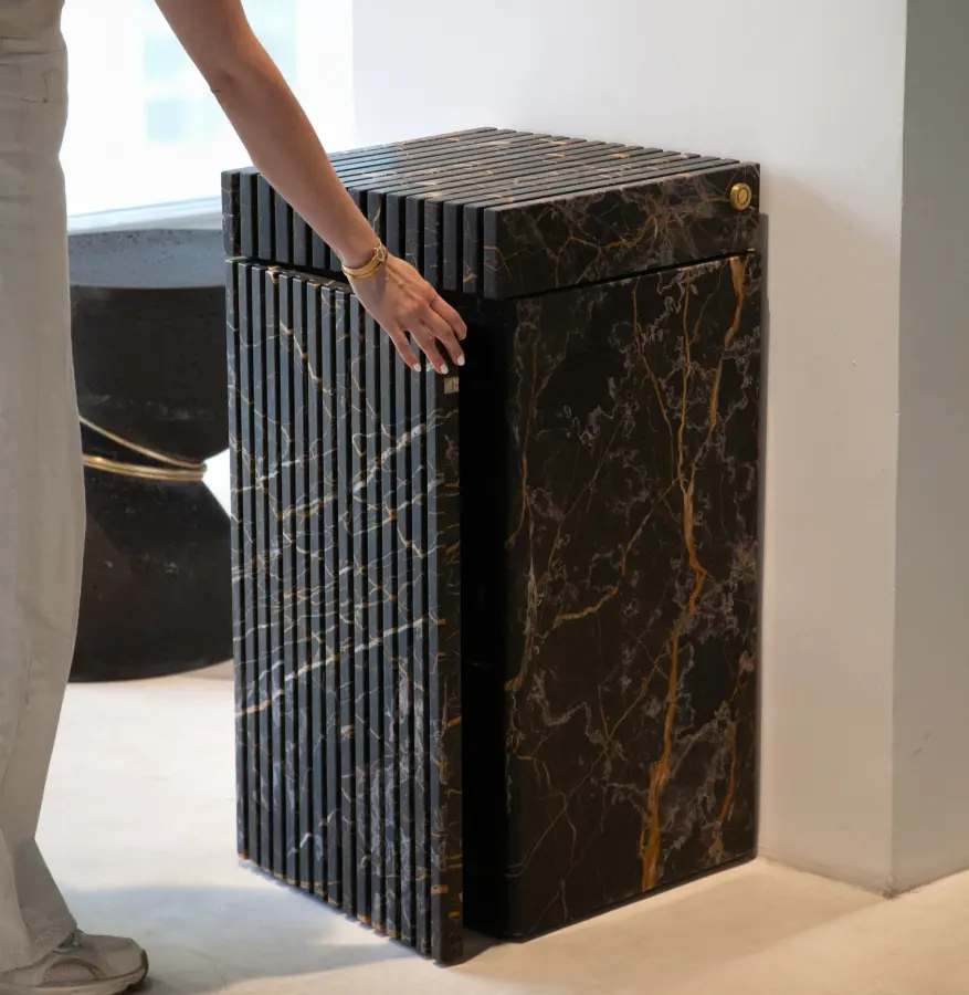 Piano freestanding marble washbasin, view 2