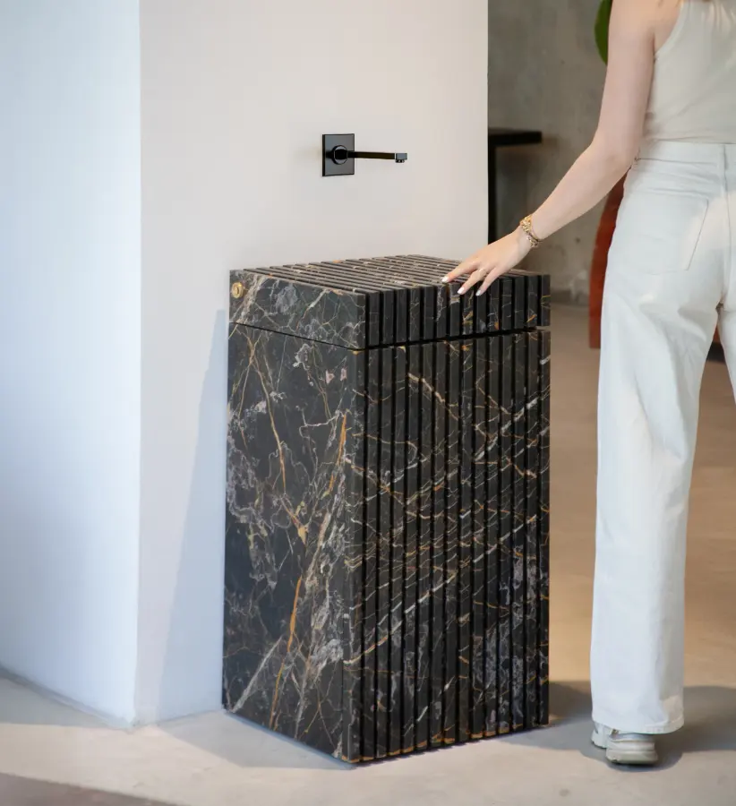 Piano freestanding marble washbasin, view 3