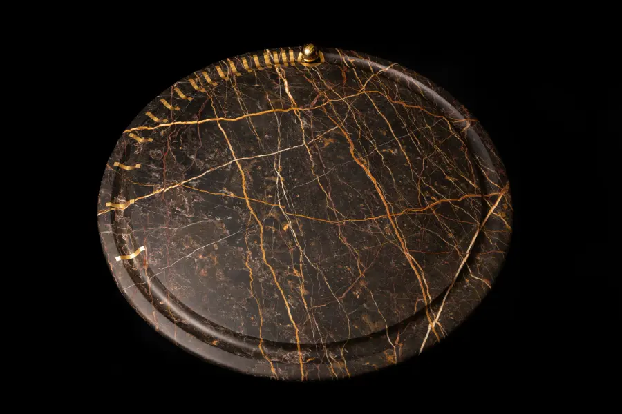 Roll Ball marble coffee table, view 2