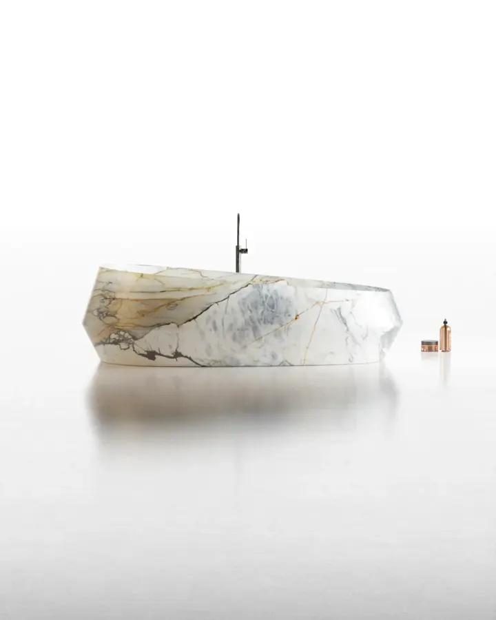 Tosca Bath marble bathtub in Calacatta Macchia Vecchia