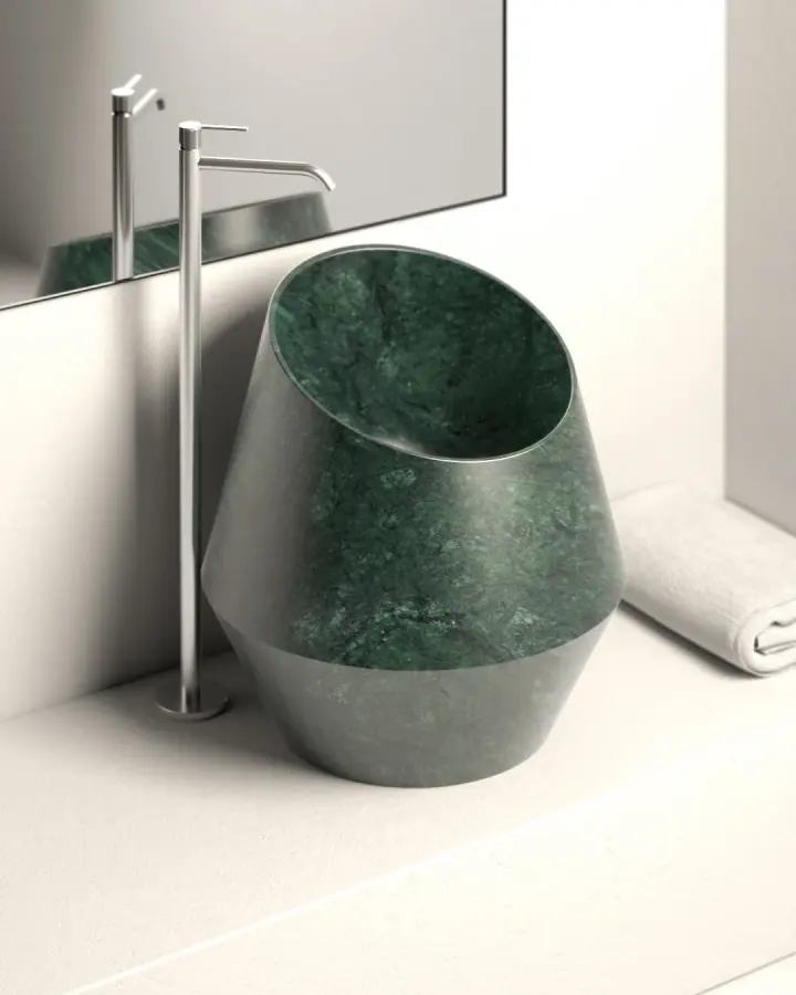 Tosca Medium countertop marble washbasin in Verde Guatemala