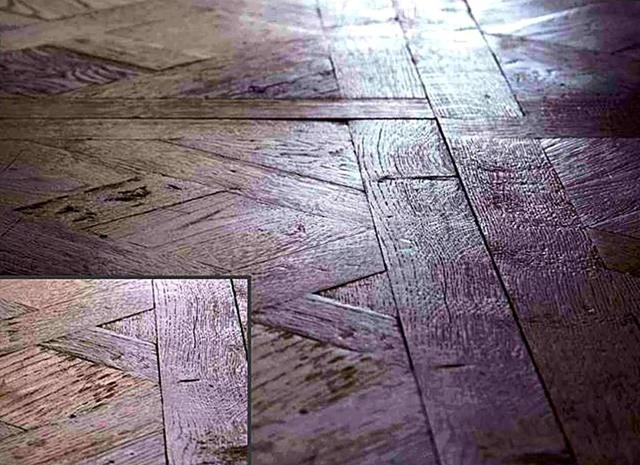 Vecchio Casale antique oak flooring assembled in the classic Versailles panel